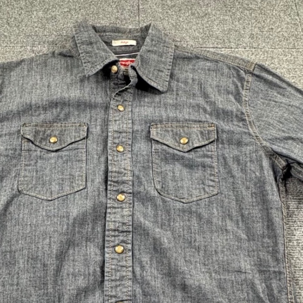 Wrangler Indigo Mens Medium Blue Chambray Button Down Shirt Long Sleeve